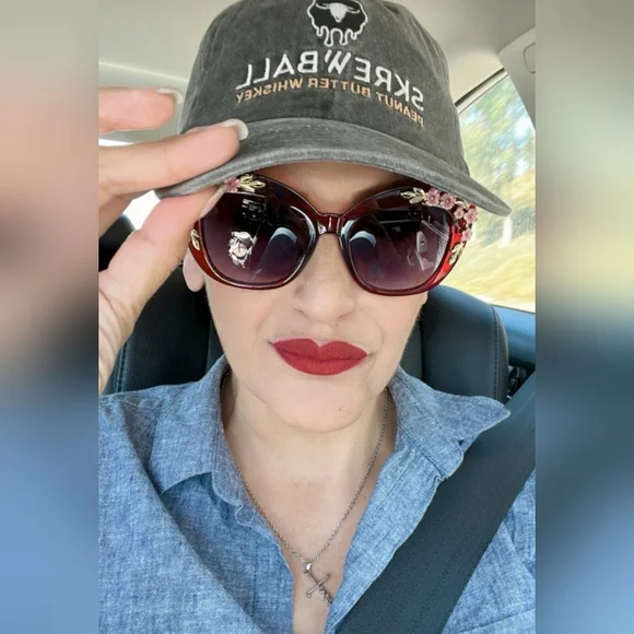 ✨Meet Your Posher✨ ✨Rue Crew Family ✨ - Picture 7 of 11